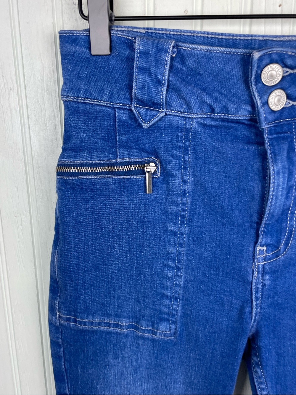 Free People Layla Boho High Rise Flare Leg Jeans Size 26 Electric Blue Denim - Picture 7 of 11
